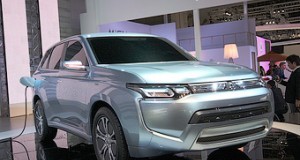 Mitsubishi презентовала новый Outlander